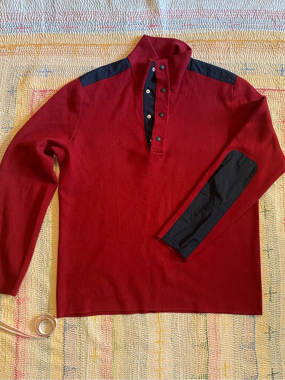 Men’s Banana Republic 1/4 snap pullover Sweater with Navy Nylon Trim size XL